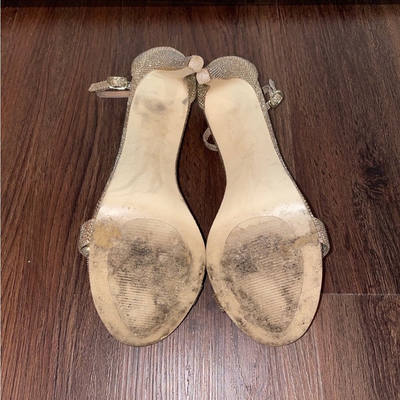 Steve Madden Gold Heels - Picture 5 of 6